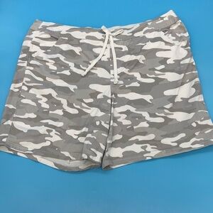 Democracy Gray Camo Women's Hi-Rise Shorts Size 24W